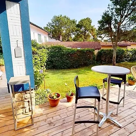 Lys De Nojals - Superbe Familiale Entre Et Avec Jardin Villa