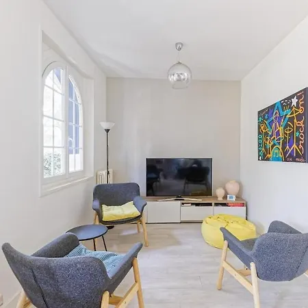 Lys De Nojals - Superbe Familiale Entre Et Avec Jardin Villa